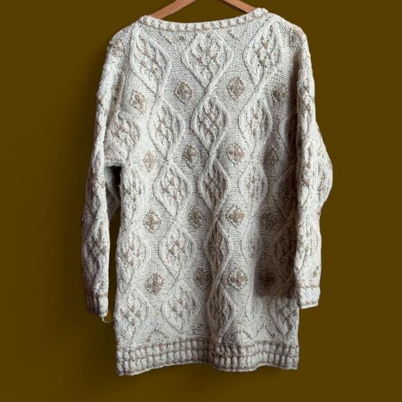 The Limited Intricate Aran/Fisherman Knit Wool-Blend Long Sweater. L. - Picture 6 of 7